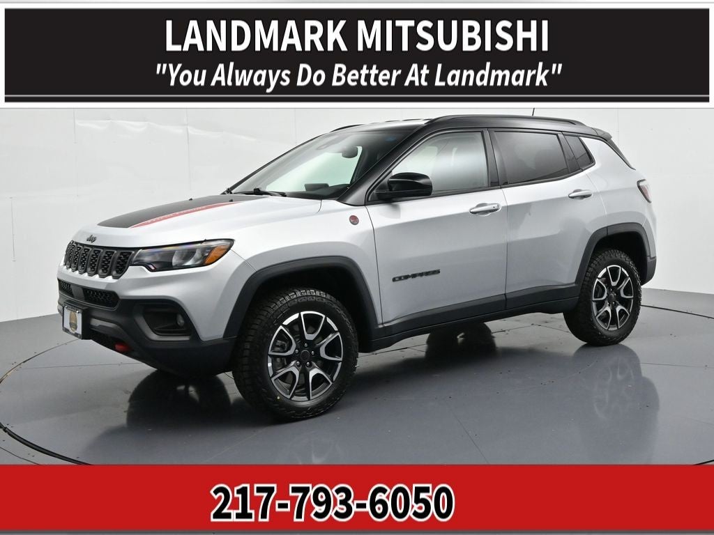 2025 Jeep Compass Trailhawk 4x4 in Silver — front three-quarter view