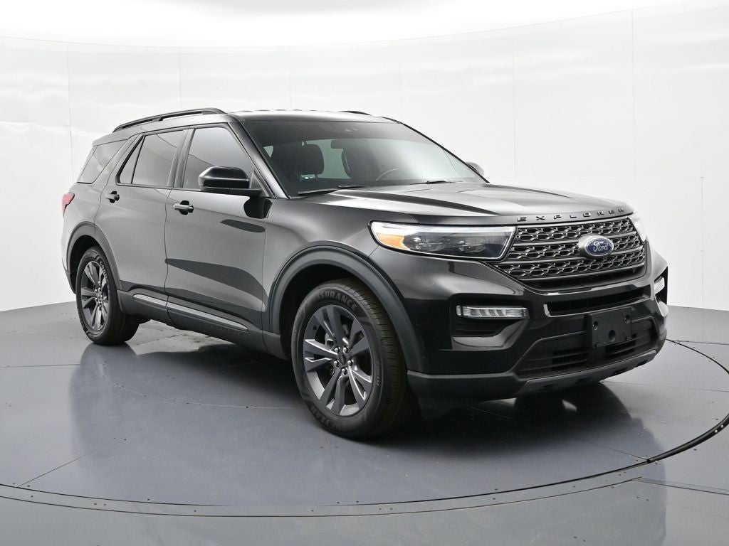 2022 Ford Explorer — interior view