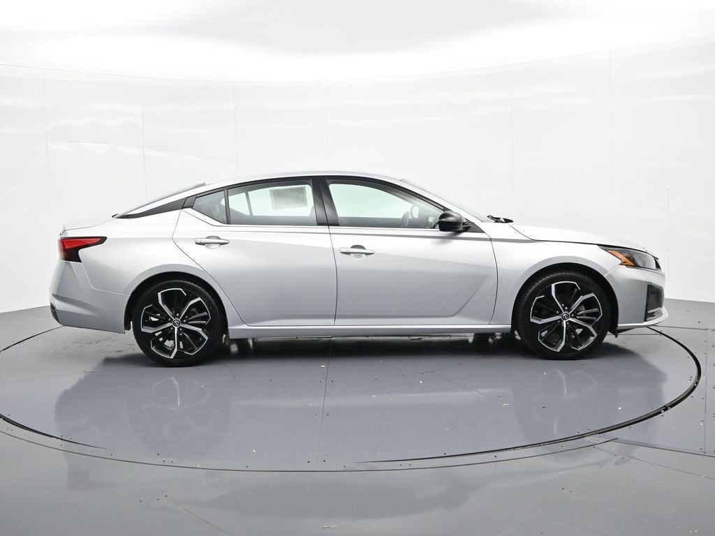 2024 Nissan Altima — detail view
