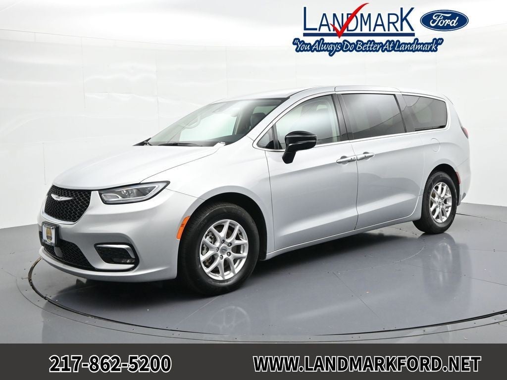 2024 Chrysler Pacifica Touring L FWD in Silver Mist Clearcoat — front three-quarter view