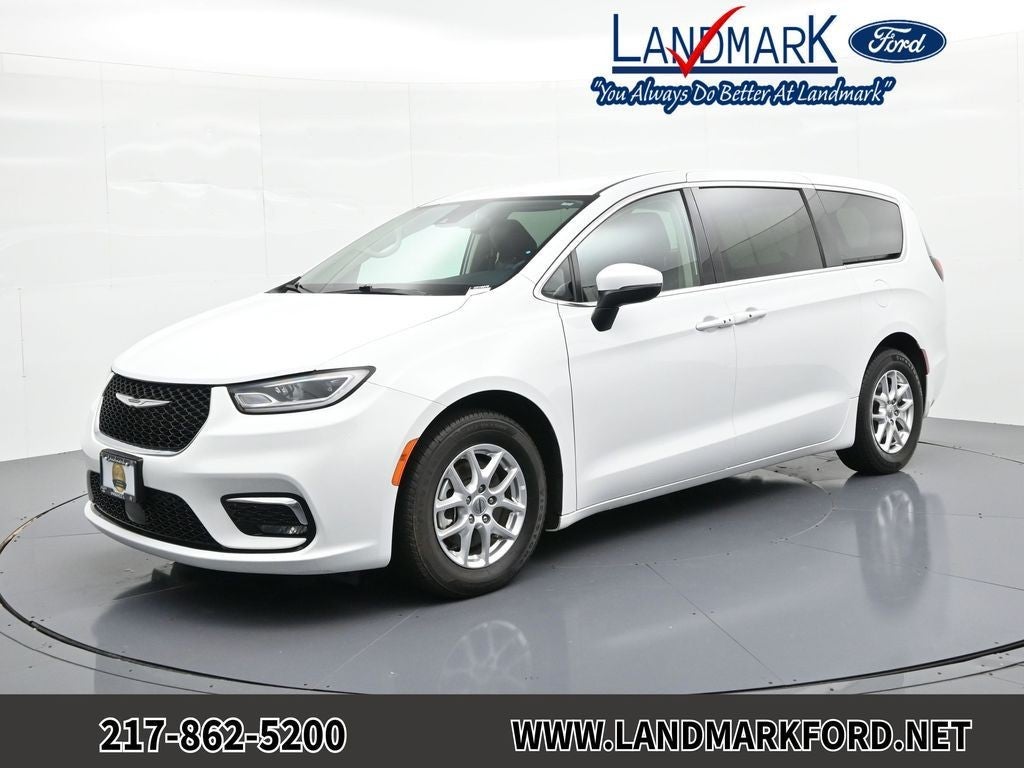 2023 Chrysler Pacifica Touring L FWD in Bright White Clearcoat — front three-quarter view