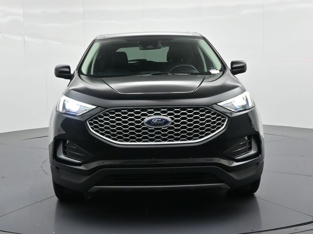2024 Ford Edge — rear three-quarter view