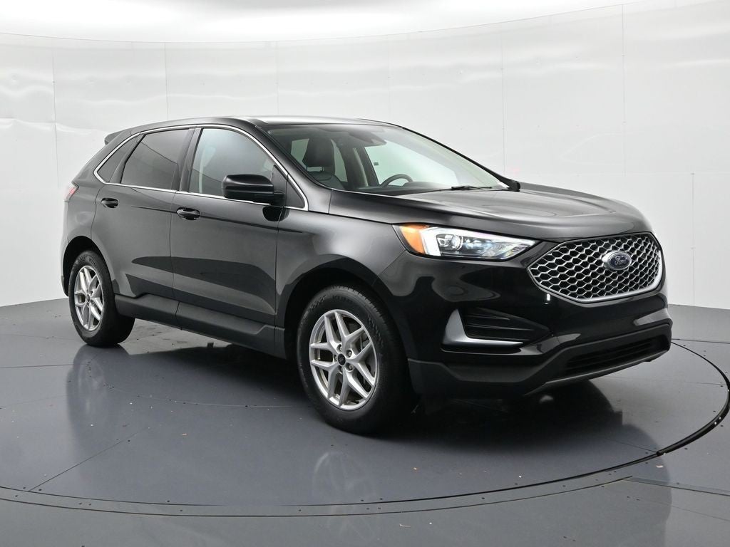 2024 Ford Edge — interior view