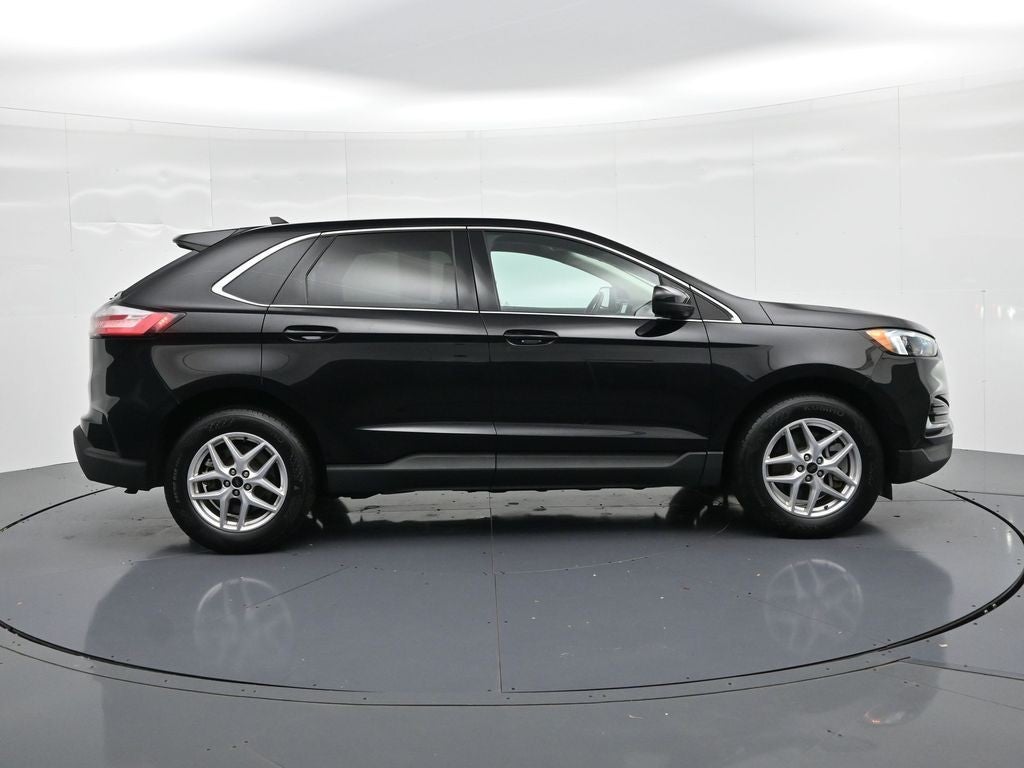 2024 Ford Edge — detail view